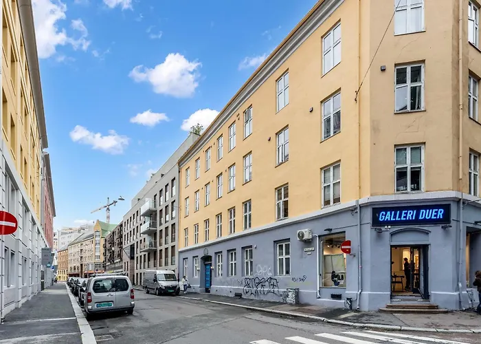 Exclusive And Spacious Apartment In City Center