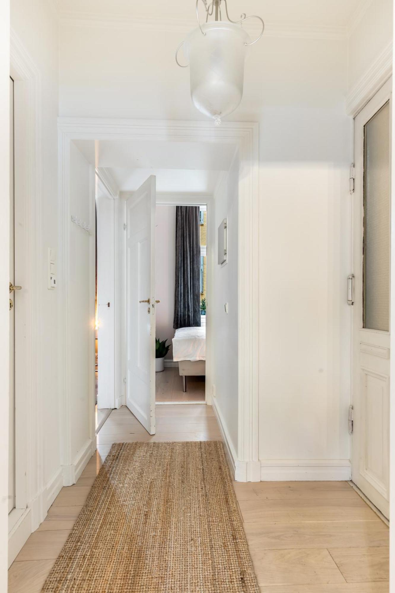 Lejlighed Exclusive And Spacious In Center